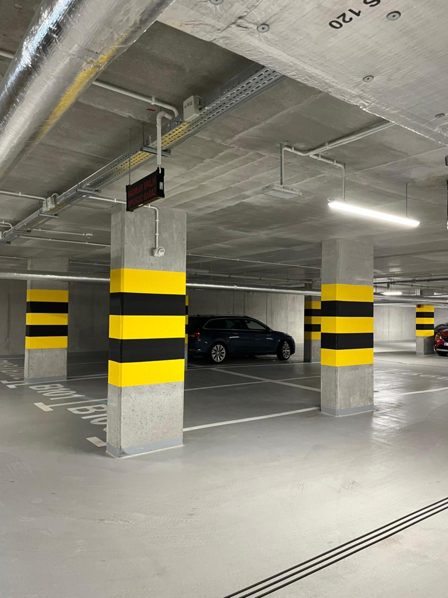 Warsaw Airport Wyscigi - City And Green View Apartment With Underground Garage Exteriér fotografie