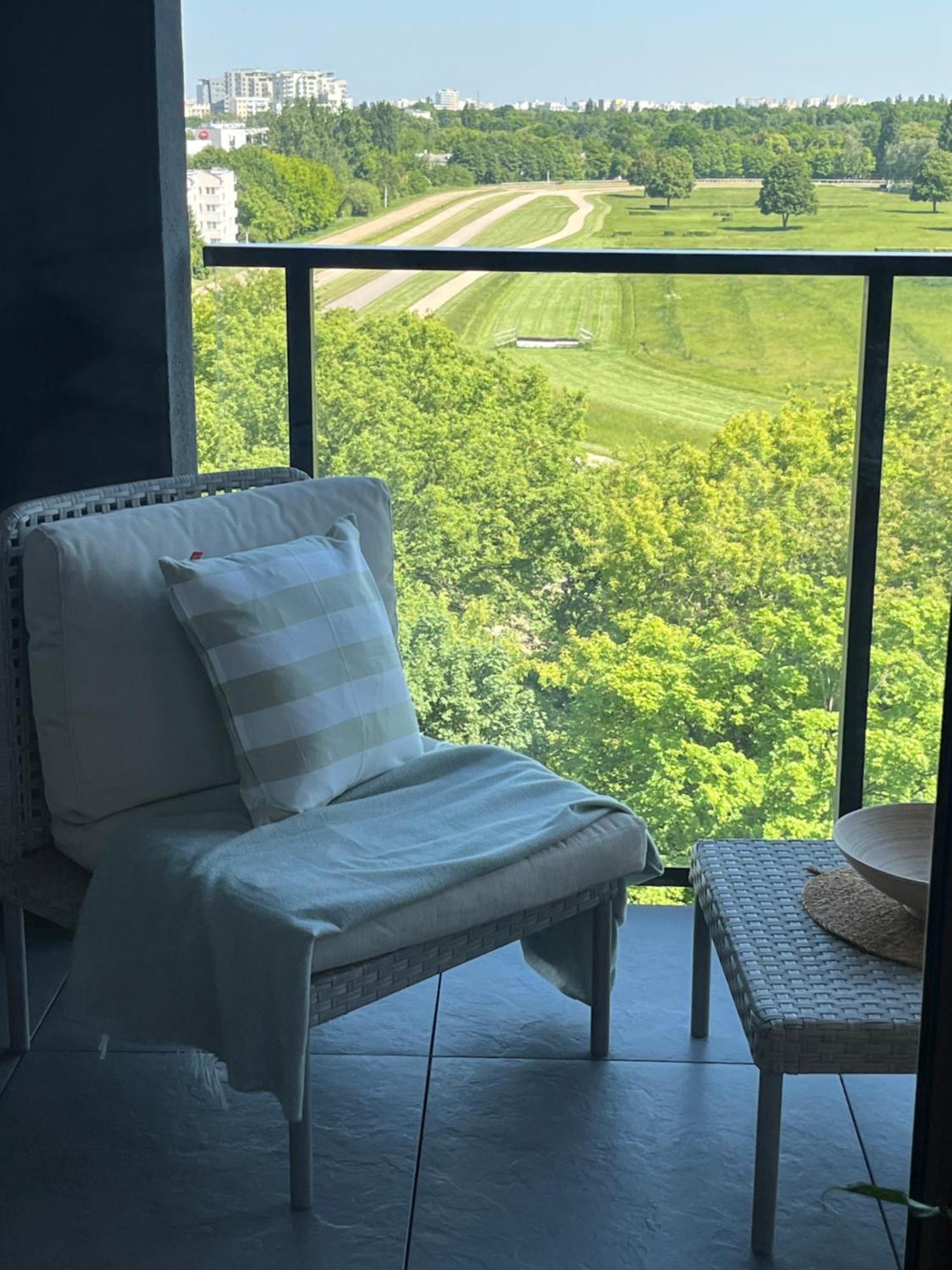 Warsaw Airport Wyscigi - City And Green View Apartment With Underground Garage Exteriér fotografie